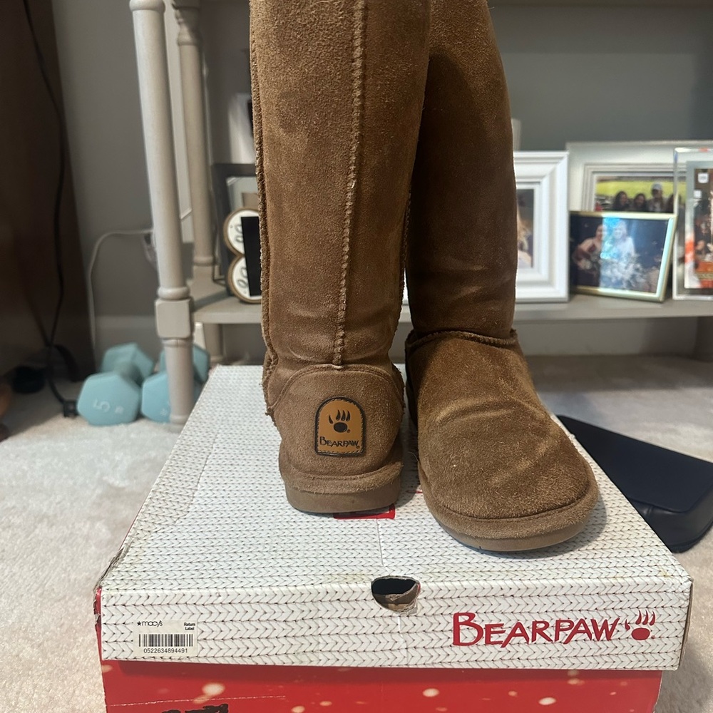 BearPaw Tan Suede Boots size 8